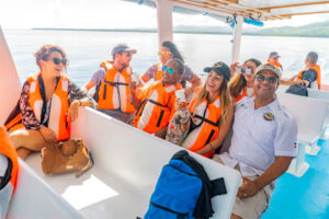 VLOG 17 El Limon Waterfall Bacardi Island 3 600 X 400