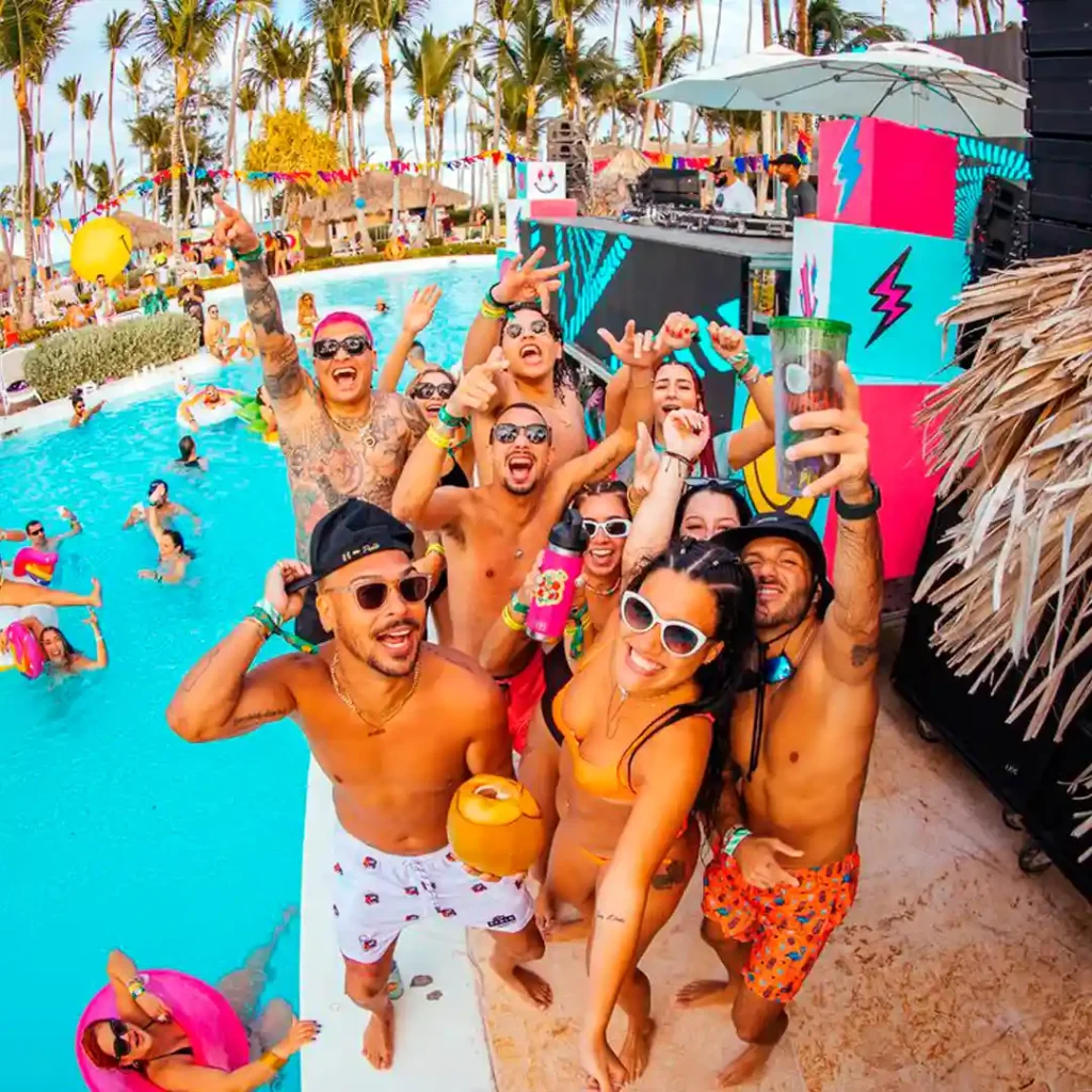 adventuresfinder.net20