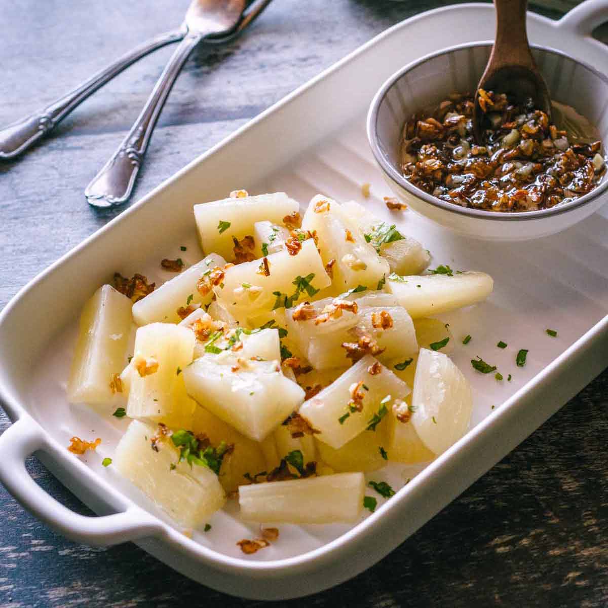 Dominican Flavors 29 Yuca con Mojo